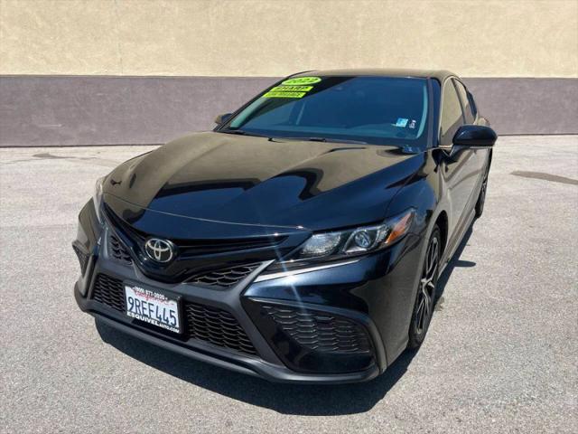2022 Toyota Camry SE