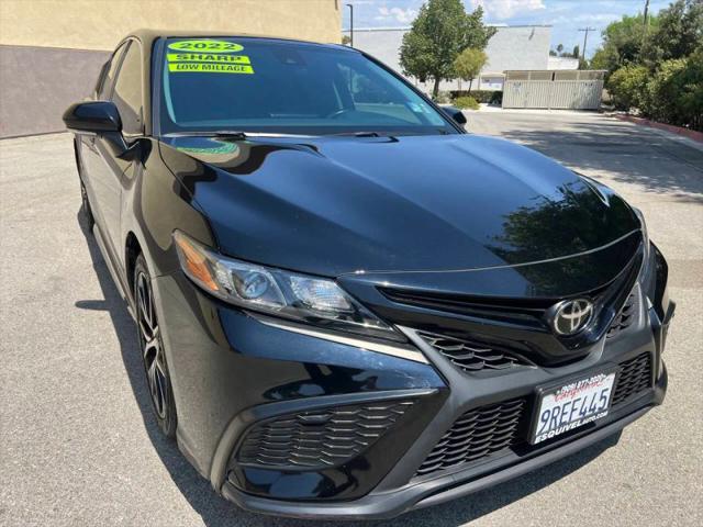 2022 Toyota Camry SE