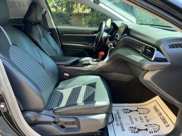 2022 Toyota Camry SE