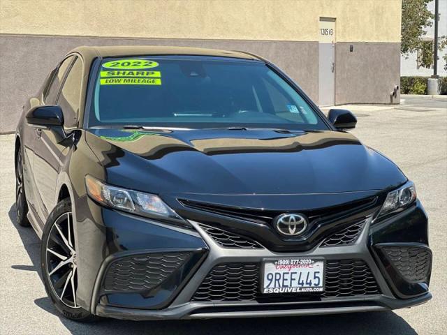 2022 Toyota Camry SE