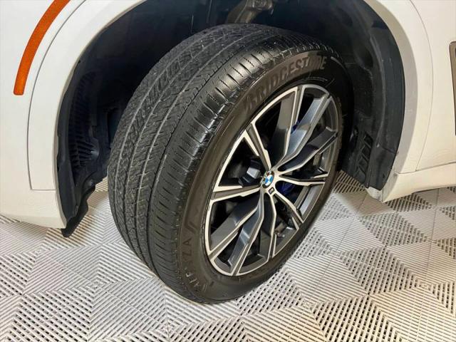 2020 BMW X5 M50i