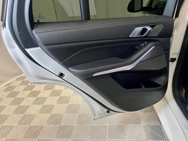 2020 BMW X5 M50i
