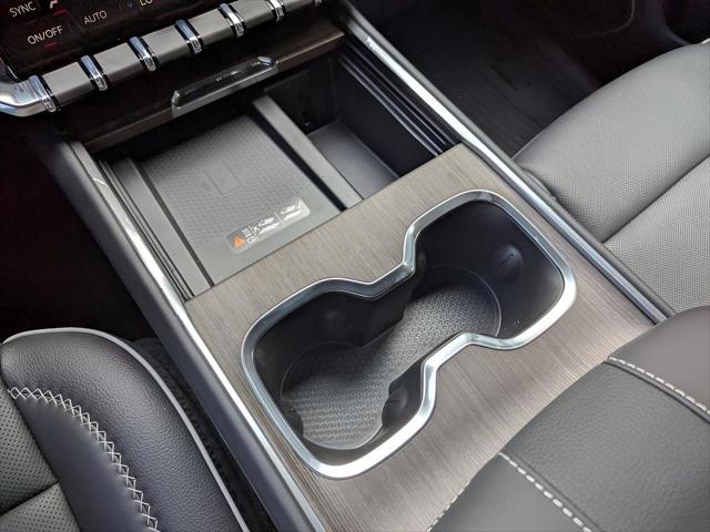 2026 GMC Acadia FWD Denali