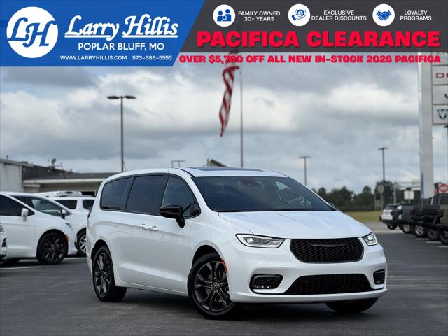 2026 Chrysler Pacifica Limited for sale in Poplar Bluff, MO