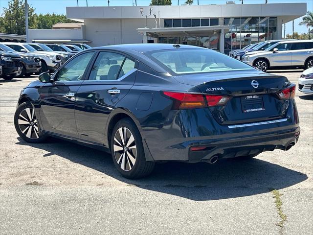 2021 Nissan Altima SV FWD