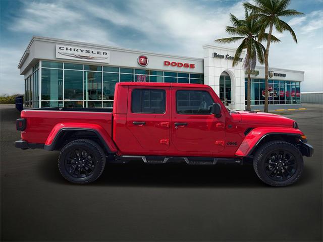 2025 Jeep Gladiator Nighthawk
