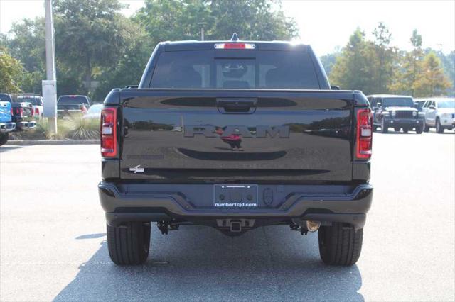 2025 RAM Ram 1500 RAM 1500 BIG HORN CREW CAB 4X2 57 BOX
