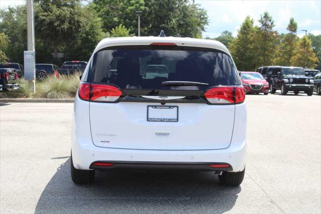 2026 Chrysler Voyager VOYAGER LX