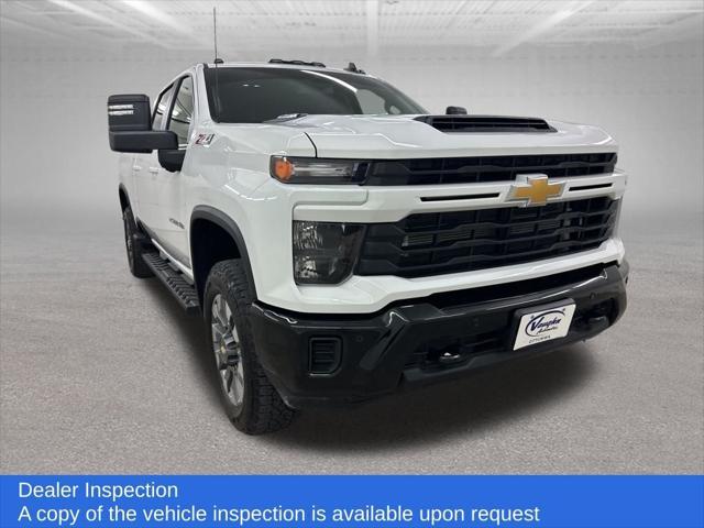 2025 Chevrolet Silverado 2500HD 4WD Crew Cab Standard Bed Custom