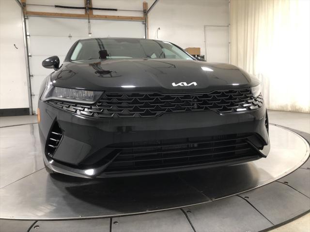 2022 Kia K5 EX