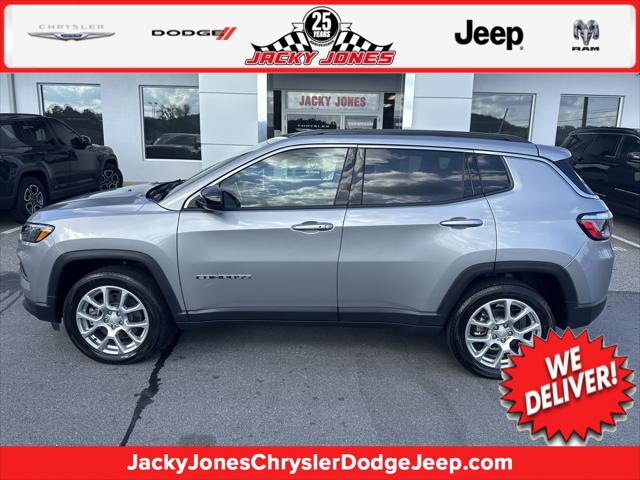 2023 Jeep Compass Latitude Lux FWD