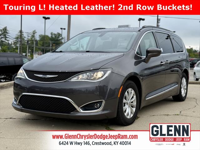 2017 Chrysler Pacifica Touring-L