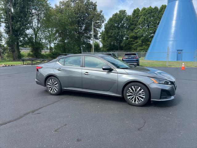 2023 Nissan Altima SV FWD