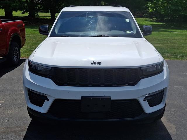 2023 Jeep Grand Cherokee Limited 4x4 2023 Jeep Grand Cherokee Limited 4x4