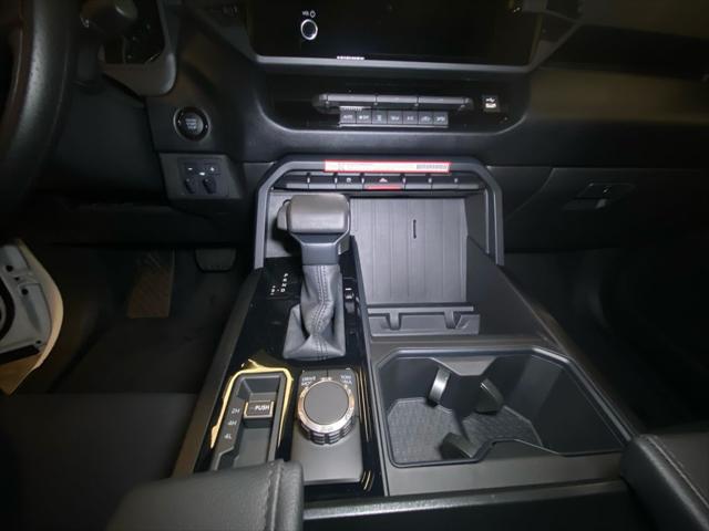 2026 Toyota Tundra SR5 CrewMax 5.5' Bed