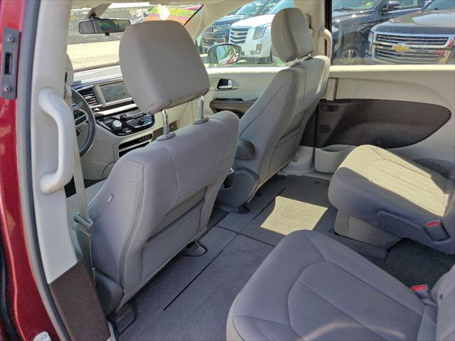 2021 Chrysler Voyager LX