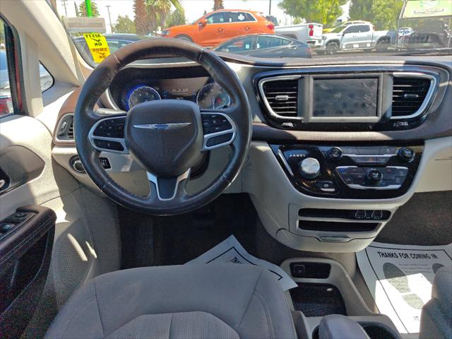 2021 Chrysler Voyager LX