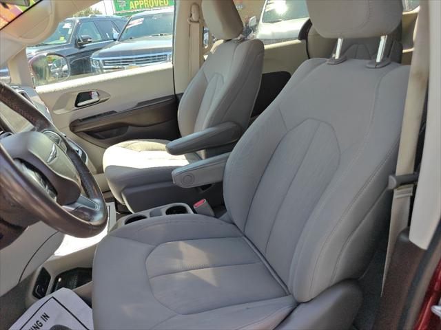 2021 Chrysler Voyager LX