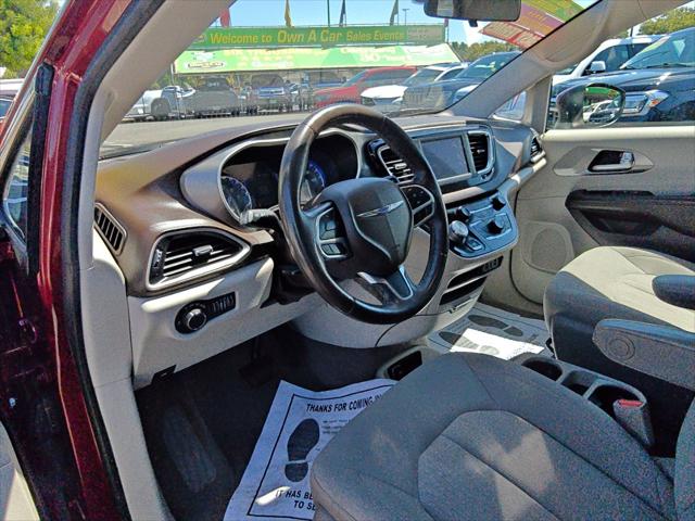 2021 Chrysler Voyager LX