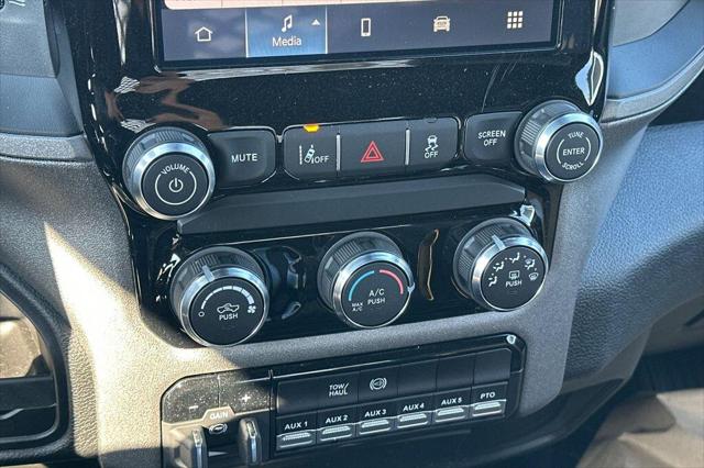 2026 Ram 5500 Chassis Cab 5500 Tradesman Chassis Regular Cab 4x2 120' Ca