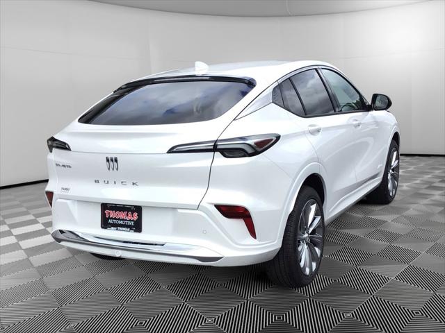 2025 Buick NV Avenir FWD