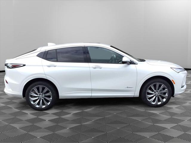 2025 Buick NV Avenir FWD