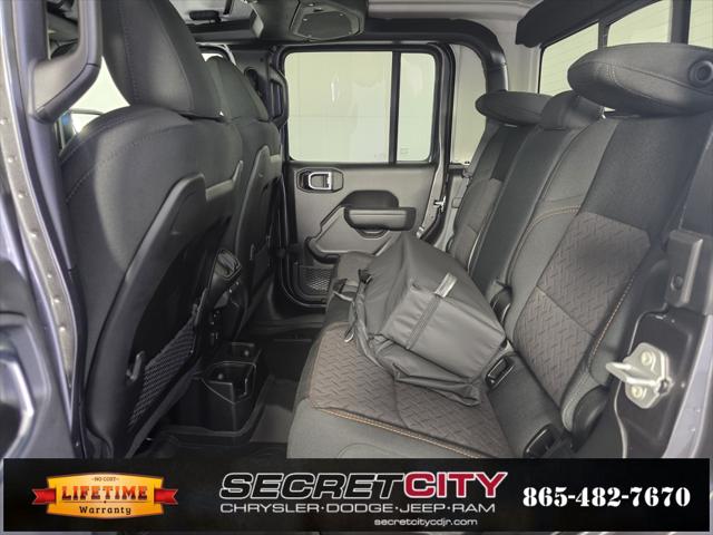2025 Jeep Gladiator Sport