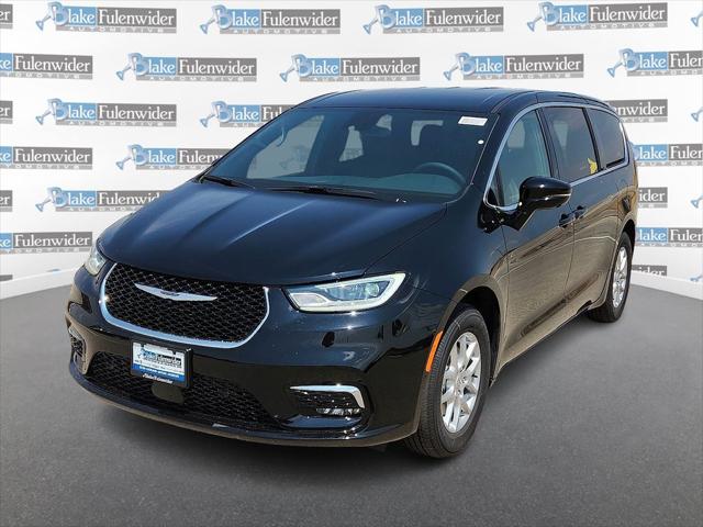 2026 Chrysler Pacifica Select for sale in Beeville, TX