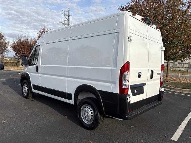 2026 Ram ProMaster Cargo Van Tradesman High Roof 136" WB w/Pass Seat