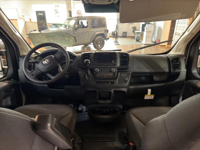 2026 Ram ProMaster Cargo Van Tradesman Low Roof 136" WB w/Pass Seat