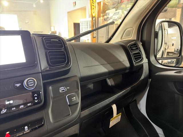 2026 Ram ProMaster Cargo Van Tradesman Low Roof 136" WB w/Pass Seat