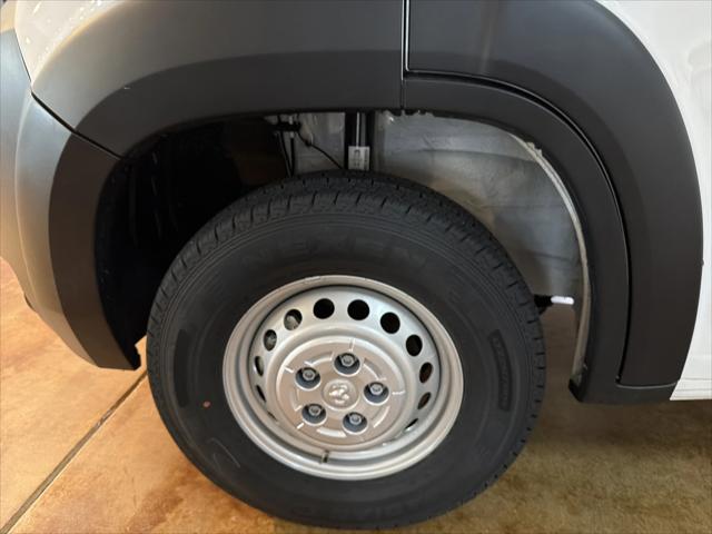 2026 Ram ProMaster Cargo Van Tradesman Low Roof 136" WB w/Pass Seat