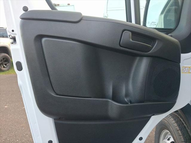 2026 Ram ProMaster Cargo Van Tradesman Low Roof 136" WB w/Pass Seat