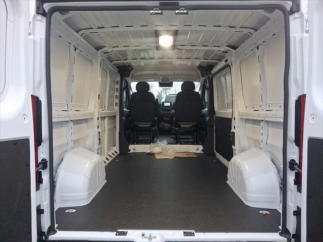 2026 Ram ProMaster Cargo Van Tradesman Low Roof 136" WB w/Pass Seat
