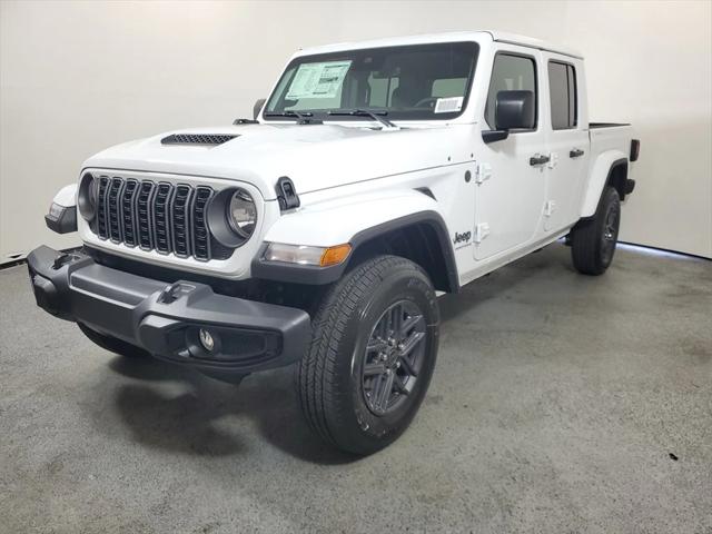2025 Jeep Gladiator GLADIATOR SPORT S 4X4
