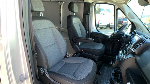 2026 Ram ProMaster Cargo Van Tradesman High Roof 136" WB w/Pass Seat