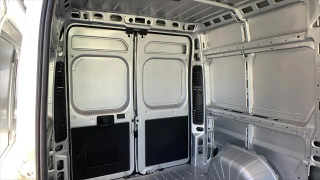 2026 Ram ProMaster Cargo Van Tradesman High Roof 136" WB w/Pass Seat