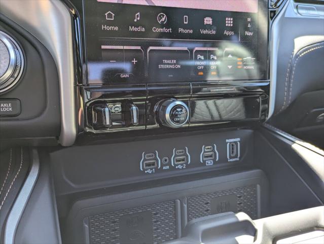 2026 Ram 1500 Tungsten Crew Cab 4x4 5'7" Box