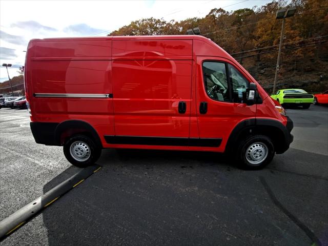 2026 Ram ProMaster Cargo Van Tradesman High Roof 136" WB w/Pass Seat