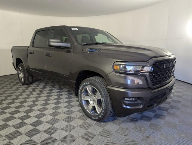 2025 RAM Ram 1500 RAM 1500 TRADESMAN CREW CAB 4X2 57 BOX