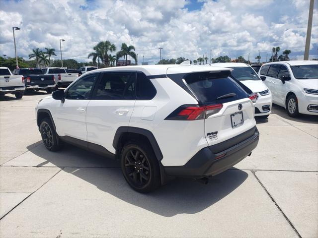 2023 Toyota RAV4 LE