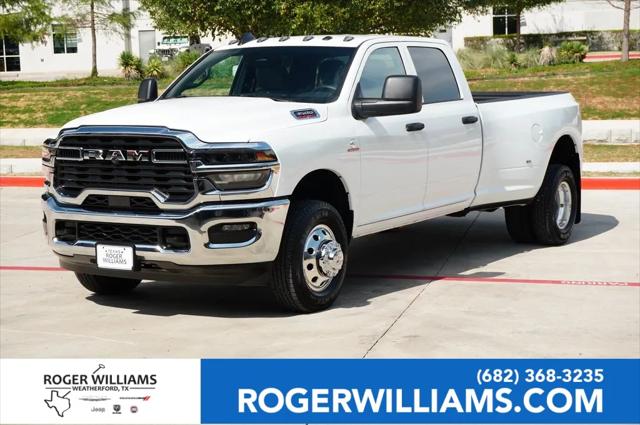 2025 RAM 3500 Tradesman Crew Cab 4x4 8 Box