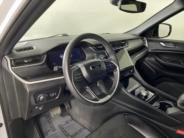 2023 Jeep Grand Cherokee L Altitude 4x4 2023 Jeep Grand Cherokee L Altitude 4x4