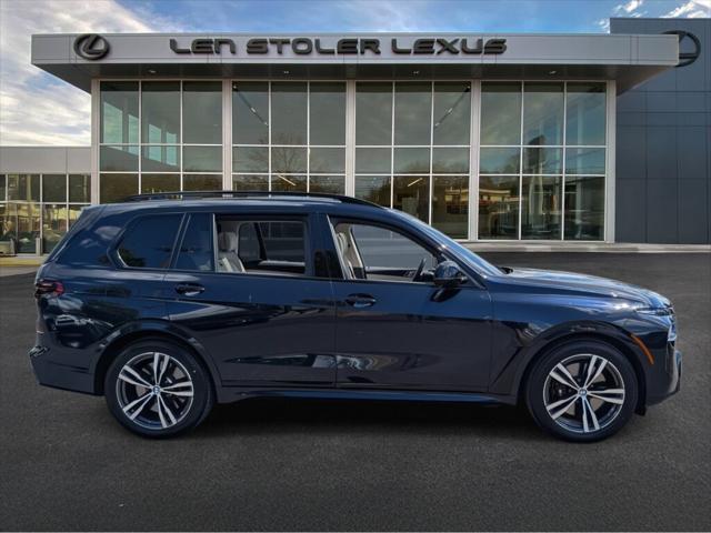 2023 BMW X7 M60i