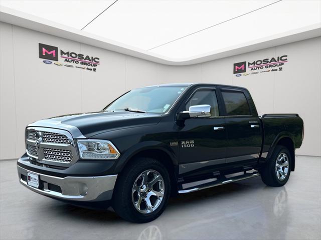 2017 RAM 1500 Laramie Crew Cab 4x4 57 Box 2017 RAM 1500 Laramie Crew Cab 4x4 57 Box