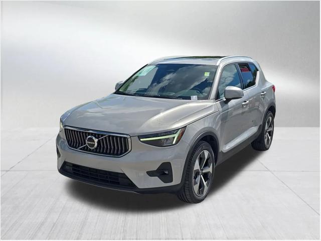 2023 Volvo XC40 B5 Plus Bright Theme 2023 Volvo XC40 B5 Plus Bright Theme