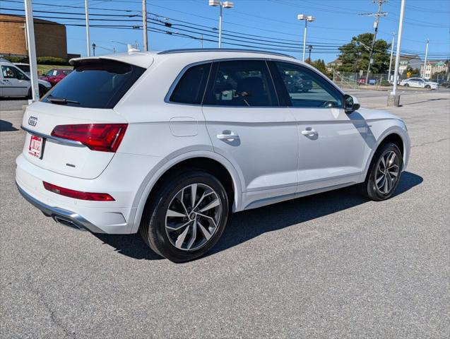 2024 Audi Q5 Premium Plus 45 TFSI S line quattro 2024 Audi Q5 Premium Plus 45 TFSI S line quattro