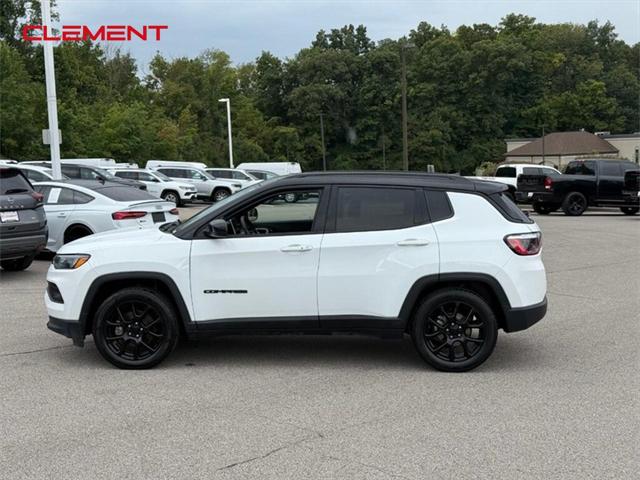 2022 Jeep Compass Altitude FWD