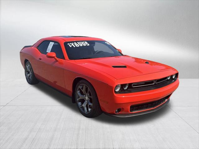 2016 Dodge Challenger SXT Plus