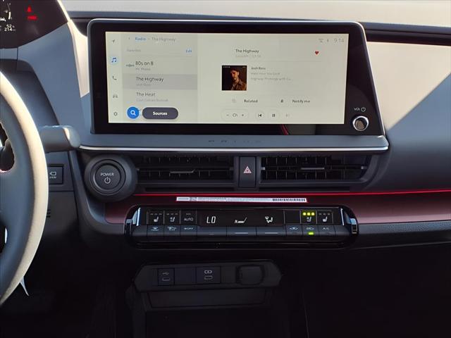 2025 Toyota Prius XSE Premium - Photo 12